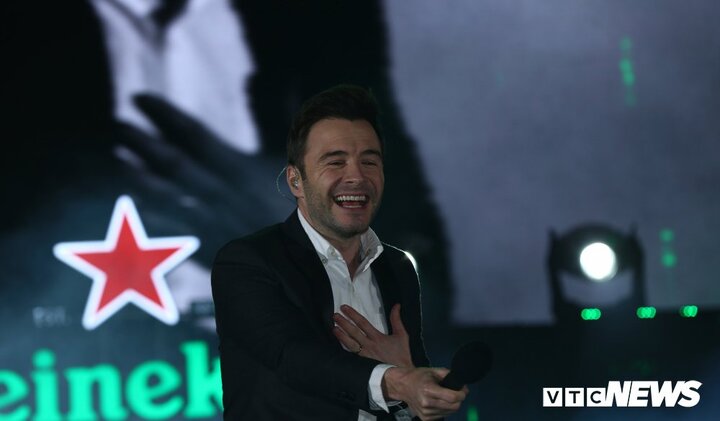 Bùng nổ cảm xúc cùng Shane Filan và dàn nghệ sĩ Việt tại lễ hội đón năm mới 2019