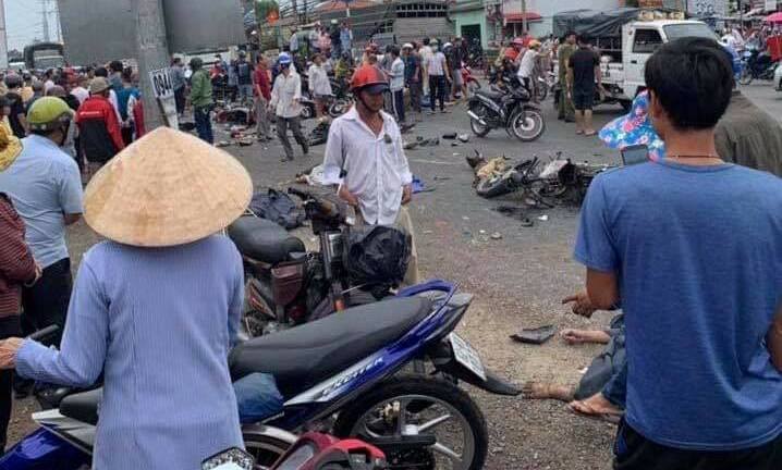 Container đâm 22 người thương vong ở Long An: Phó Thủ tướng giao Bộ Công an xử lý nghiêm vi phạm