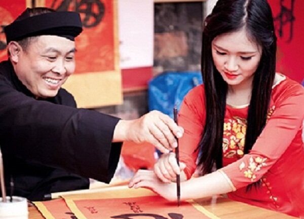 Người Việt gửi gắm ước nguyện gì trong tục khai bút đầu xuân?