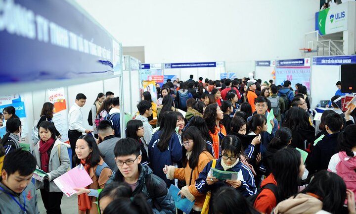 Gần 1.000 sinh viên tìm thấy cơ hội công việc trong 'Ngày hội việc làm 2019'