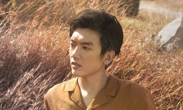 Trò cưng Võ Hoàng Yến khoe vẻ nam tính trong loạt trang phục giản dị