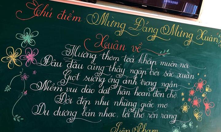 Ảnh: Nét chữ đẹp của học sinh tiểu học đến máy in cũng chào thua