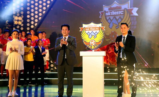 Chính thức ra mắt CLB bóng đá Hồng Lĩnh Hà Tĩnh