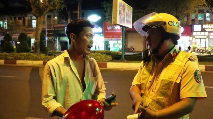 Clip: Người vi phạm nói mình 'không biết chữ' để xin xỏ CSGT và cái kết đắng