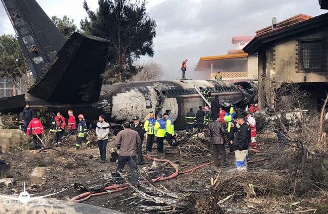 Clip: Hiện trường rơi máy bay chở hàng Boeing 707 khiến 15 người chết ở Iran