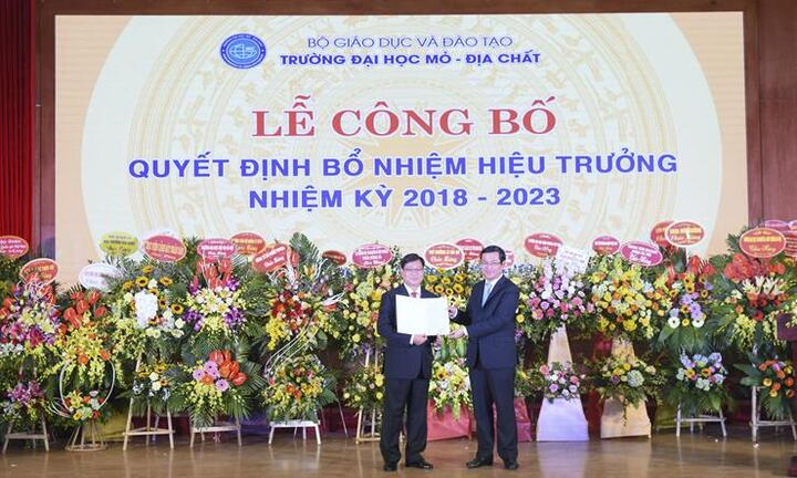 Tân hiệu trưởng Đại học Mỏ - Địa chất là ai?