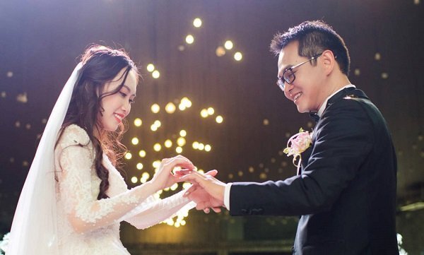 Trung Hiếu: ‘Gã’ giám đốc kiêm NSND vừa hết ế ở tuổi 46