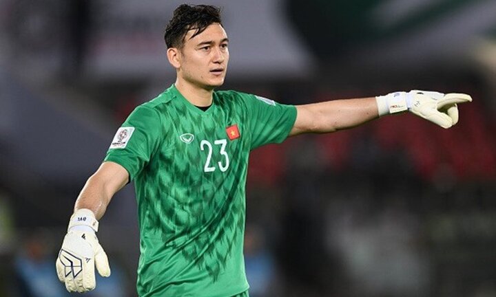 Video: Đang dự Asian Cup, Đặng Văn Lâm vẫn dành thời gian dạy tiếng Nga cho fan