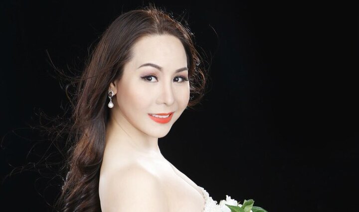 Rộ tin đồn nữ hoàng doanh nhân Kim Chi chuẩn bị kết hôn