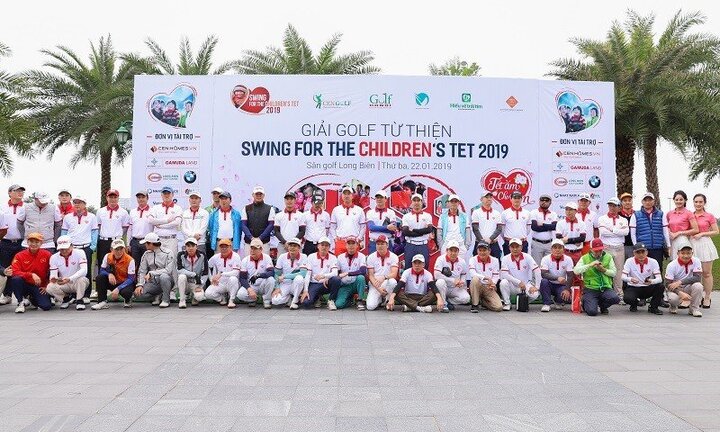 Nhiều cảm xúc tại Gala trao giải Swing for the children’s Tet 2019