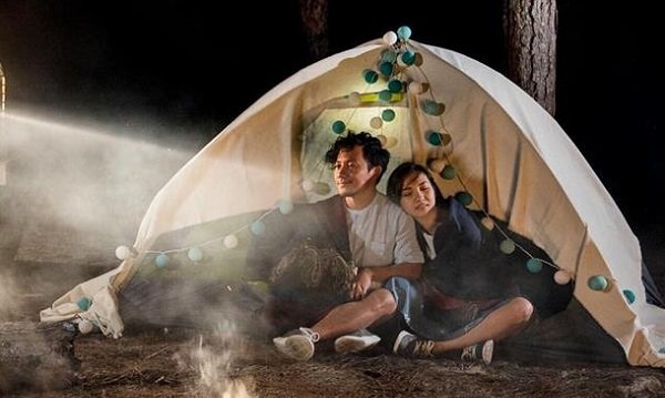 Vợ 9X của Tiến Đạt đăng ảnh lãng mạn, trêu chồng là 'người đàn ông vác bụng bự'