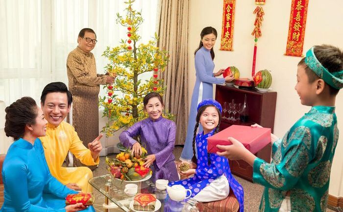 Cách trang trí nhà Tết hút tài lộc