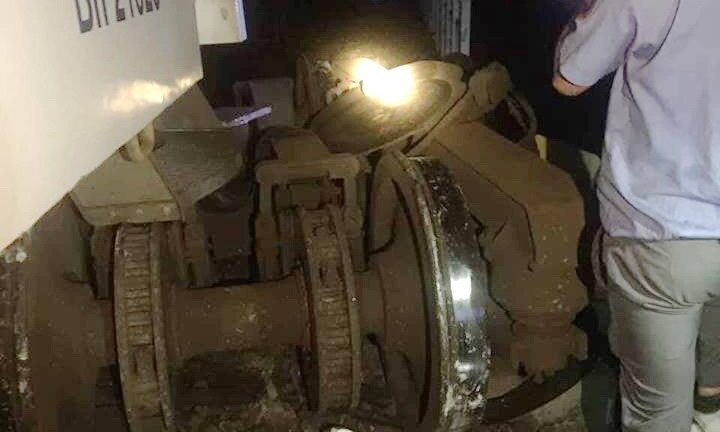 Tàu chở khách bị trật bánh tại Bình Thuận, hàng nghìn hành khách bị ảnh hưởng