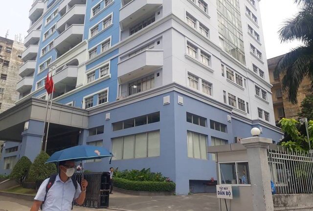 Nhân viên Ban quản lý Thủ Thiêm rơi từ tầng cao xuống đất thiệt mạng