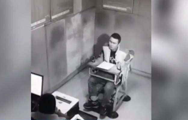 Sợ nạn nhân không có tiền mặt, mang hẳn máy quẹt thẻ đi cướp