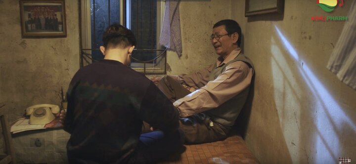 Nhà thơ 8X làm phim ngắn về sự vô thường và tình yêu thương dịp Tết Kỷ Hợi