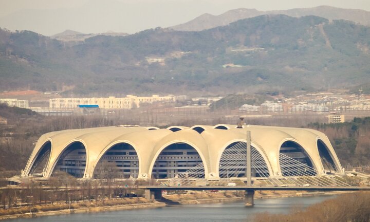 Bên trong sân vận động lớn nhất thế giới của Triều Tiên