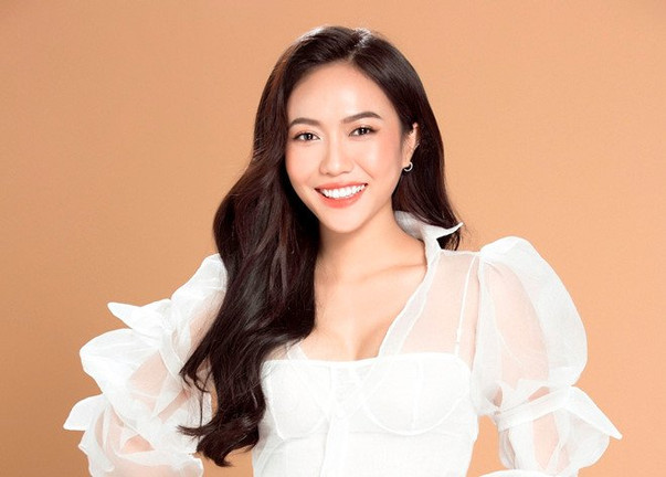 Diệu Nhi chia sẻ kỷ niệm nhà 4 người ngồi một xe máy về quê ăn Tết