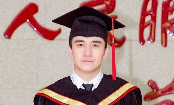 Sao phim 'Lan Lăng Vương' cúi đầu nhận lỗi gian lận học vấn, sao chép luận văn