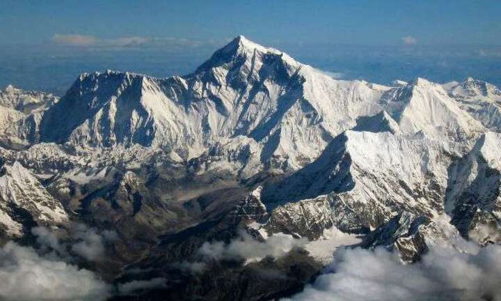 Phát hiện dãy núi ngầm chôn sâu hàng trăm kilomet dưới chân loài người hùng vĩ hơn Everest