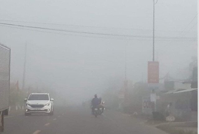 Sương mù dày đặc, phủ kín miền Tây