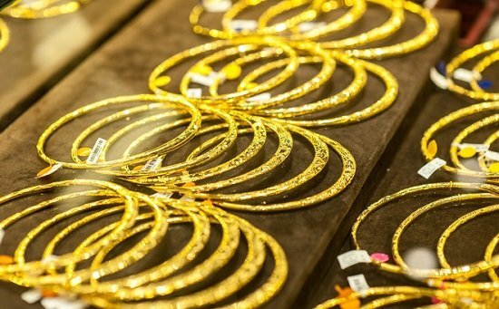 Giá vàng hôm nay 24/2: Vàng lên, xuống ‘quá nhanh, quá nguy hiểm’