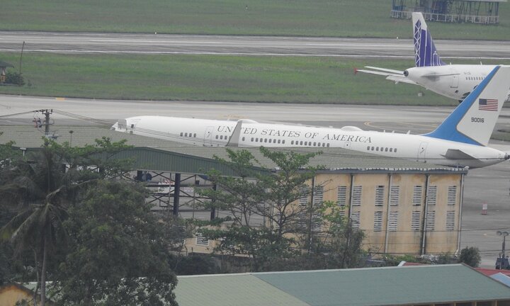 Máy bay dự phòng của Tổng thống Donald Trump hạ cánh xuống sân bay Đà Nẵng
