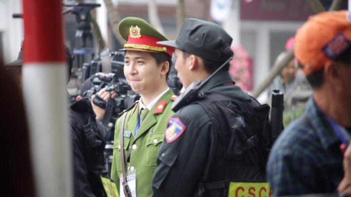 Video: An ninh thắt chặt nơi dự kiến Trump - Kim gặp mặt và ăn tối