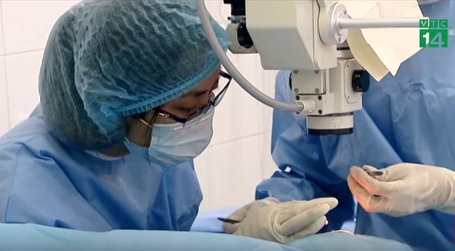 Sắp có thủy tinh thể nhân tạo do Việt Nam sản xuất?