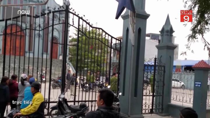 Nữ tài xế lùi xe bán tải khiến bé 22 tháng tuổi chết thương tâm