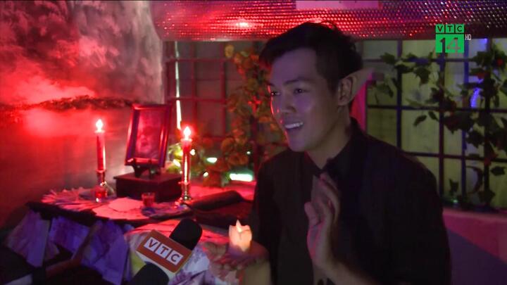 Giới trẻ Sài Gòn đổ xô đi uống trà sữa cạnh bia mộ, bàn thờ