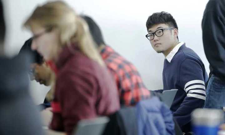 Những vụ gian lận thi cử chấn động nước Mỹ