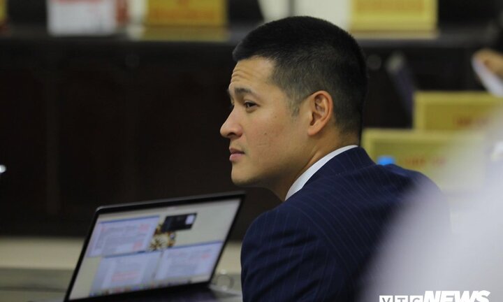 Đạo diễn Việt Tú: 'Tại tòa, Viện kiểm sát đã ghi nhận công ty Tuần Châu nợ tôi'