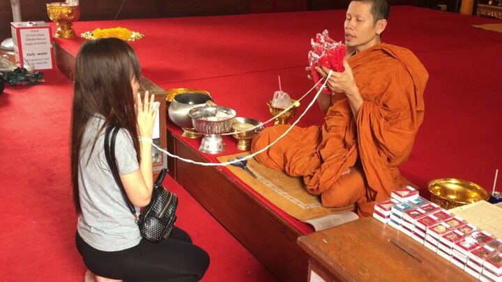 Người dân nói gì về 'thỉnh vong'?