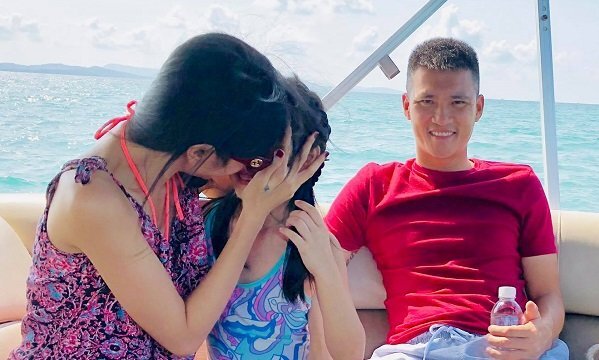 Con gái ra dáng thiếu nữ, Thủy Tiên - Công Vinh được fan giục sinh thêm con