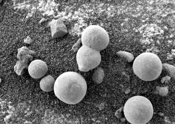 Tiết lộ chấn động về sự sống trên sao Hỏa: Tảo, địa y và nấm đang phát triển trên hành tinh này?