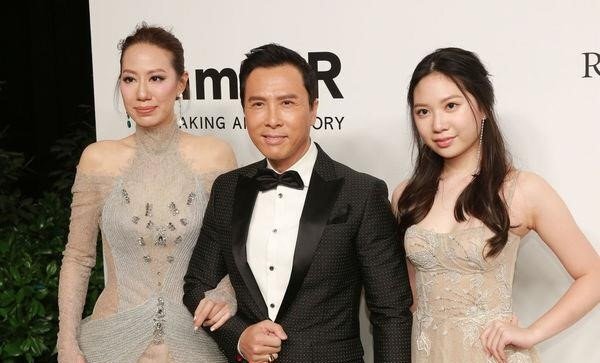 Chân Tử Đan và vợ con bỏ về giữa sự kiện vì bị coi thường