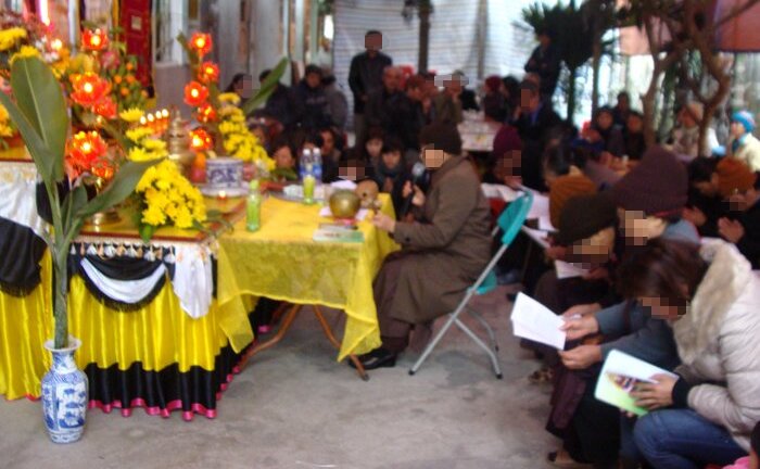 Cụ ông 15 năm nằm liệt và lời đồn ‘oan gia trái chủ’ là ‘ma đói’ hành người