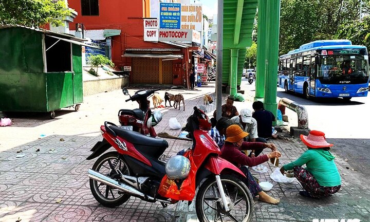 Nắng nóng gay gắt ở TP.HCM: Nhiệt độ cao có làm chỉ số tia UV vượt ngưỡng?