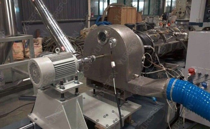 Vô tình thò tay vào băng chuyền nghiền phế liệu, một công nhân chết thương tâm