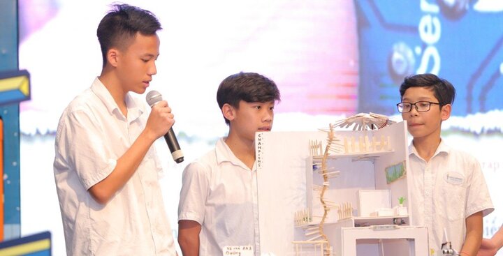 Học sinh Thủ đô sáng tạo thiết bị kiểm soát nồng độ cồn tự động cho người lái ô tô