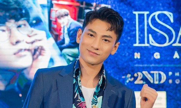 Isaac ngượng ngùng tiết lộ đang rất muốn có người yêu