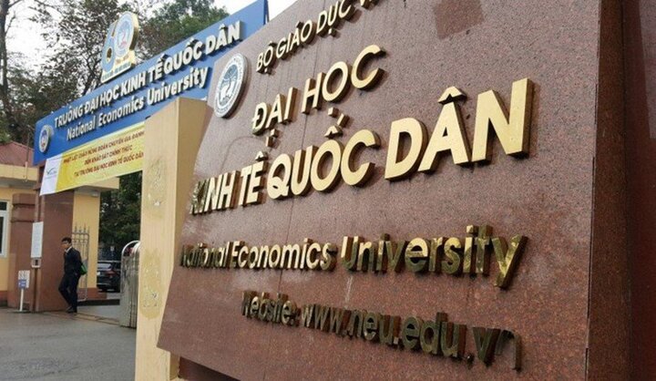 5 thí sinh Hòa Bình gian lận điểm thi, Đại học Kinh tế quốc dân cho thôi học 2 em