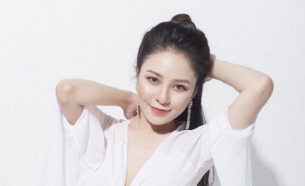 Hot girl Trâm Anh: 'Mẫu bạn trai của mình là đàn ông điềm đạm, biết suy nghĩ và lãng mạn'
