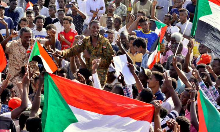 Quân đội Sudan đảo chính, bắt giam tổng thống: Quá trình chuyển giao kéo dài nhiều nhất 2 năm