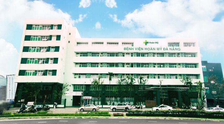 Đà Nẵng điều tra vụ 14 du khách Lào nhập viện nghi bị ngộ độc thực phẩm