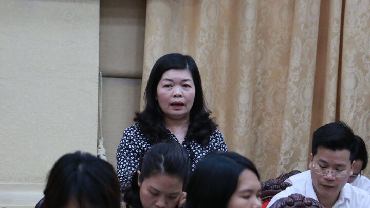 Cha mẹ học sinh làm đơn minh oan cho thầy giáo nghi dâm ô 7 nam sinh ở Hà Nội