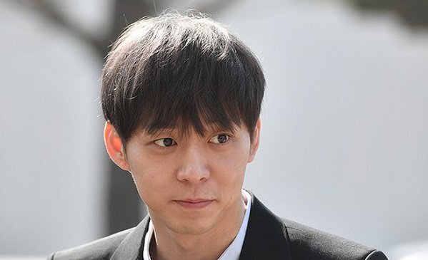 Cảnh sát có bằng chứng tố Park Yoochun lén lút mua bán ma tuý