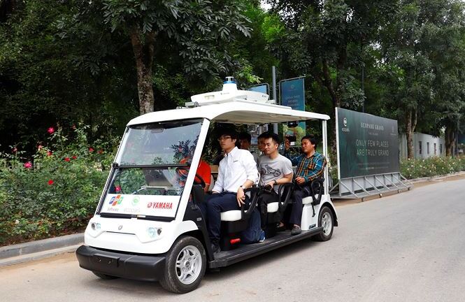 Cận cảnh xe tự lái đầu tiên tại Việt Nam
