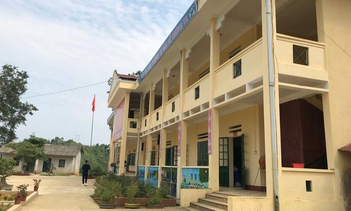 Kiểm điểm lãnh đạo trường để xảy ra việc thầy giáo làm nữ sinh lớp 8 mang bầu